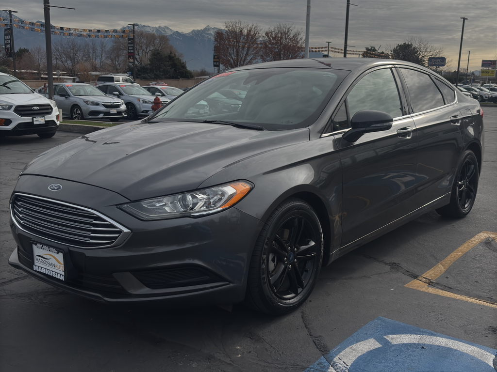 2018 Ford Fusion SE Sedan 4D