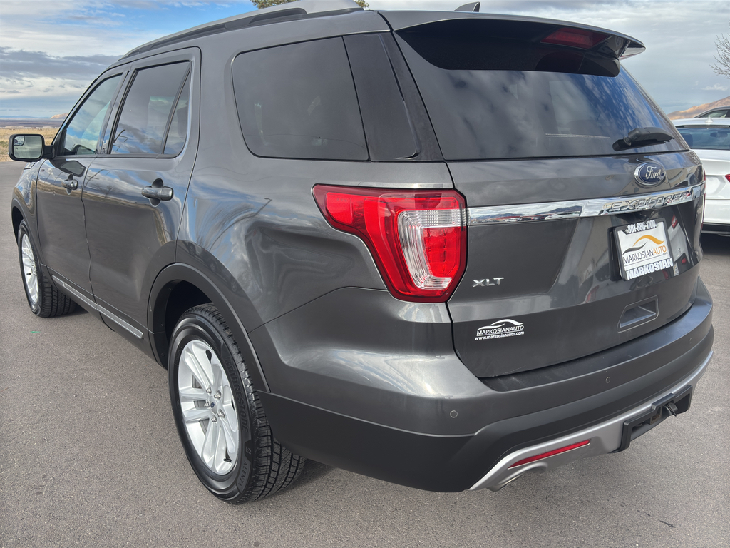 2016 Ford Explorer XLT Sport Utility 4D