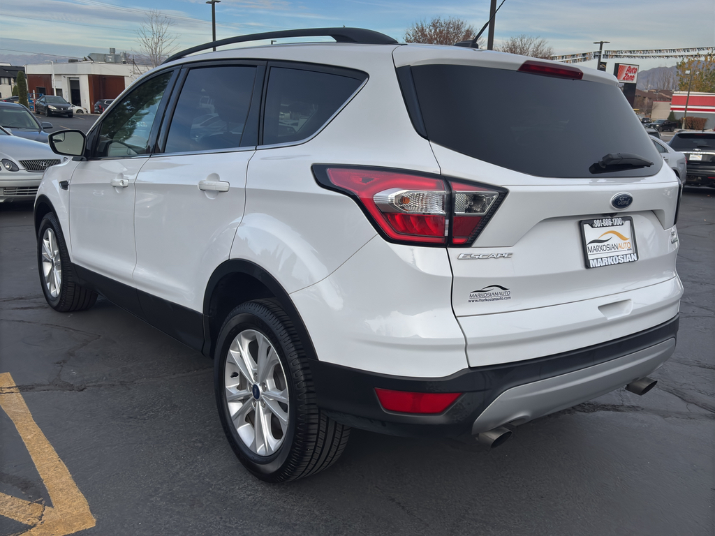 2018 Ford Escape SE Sport Utility 4D