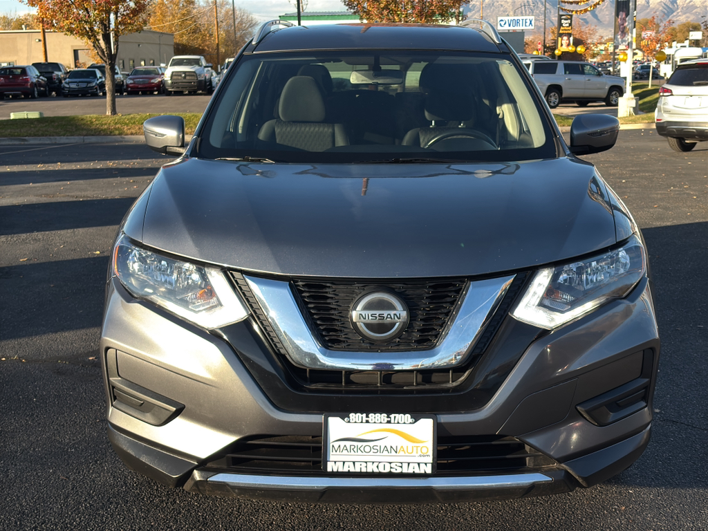 2018 Nissan Rogue SV Sport Utility 4D