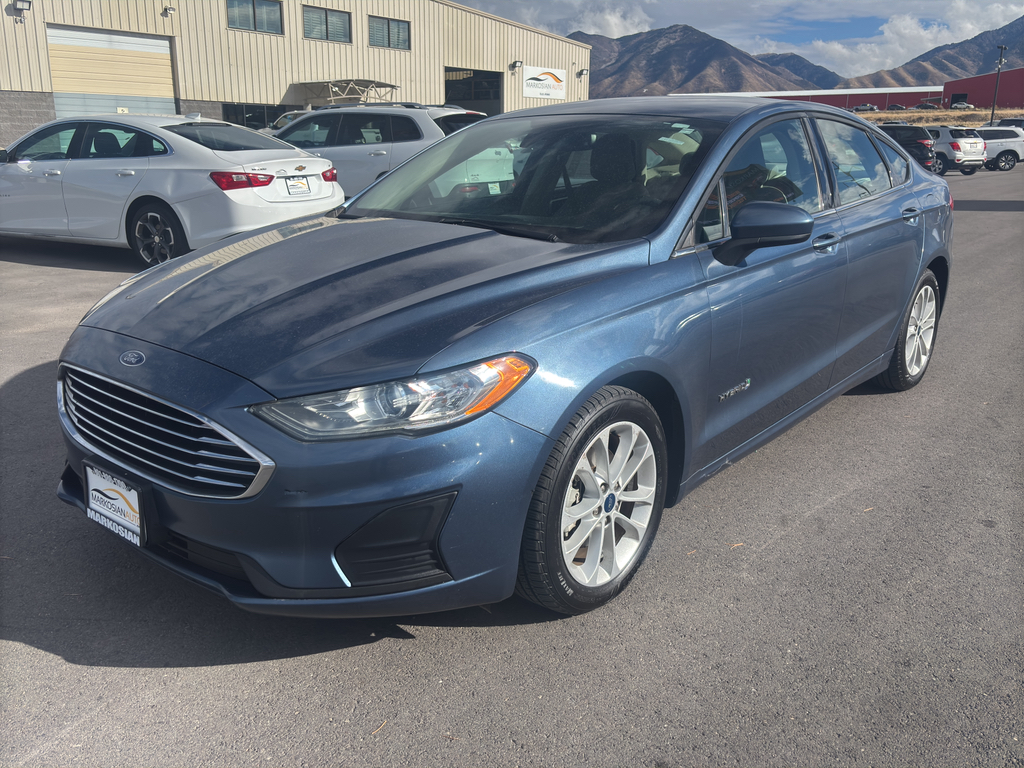 2019 Ford Fusion SE Hybrid Sedan 4D