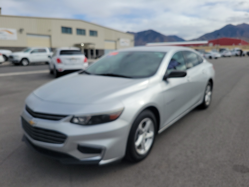 2018 Chevrolet Malibu LS Sedan 4D