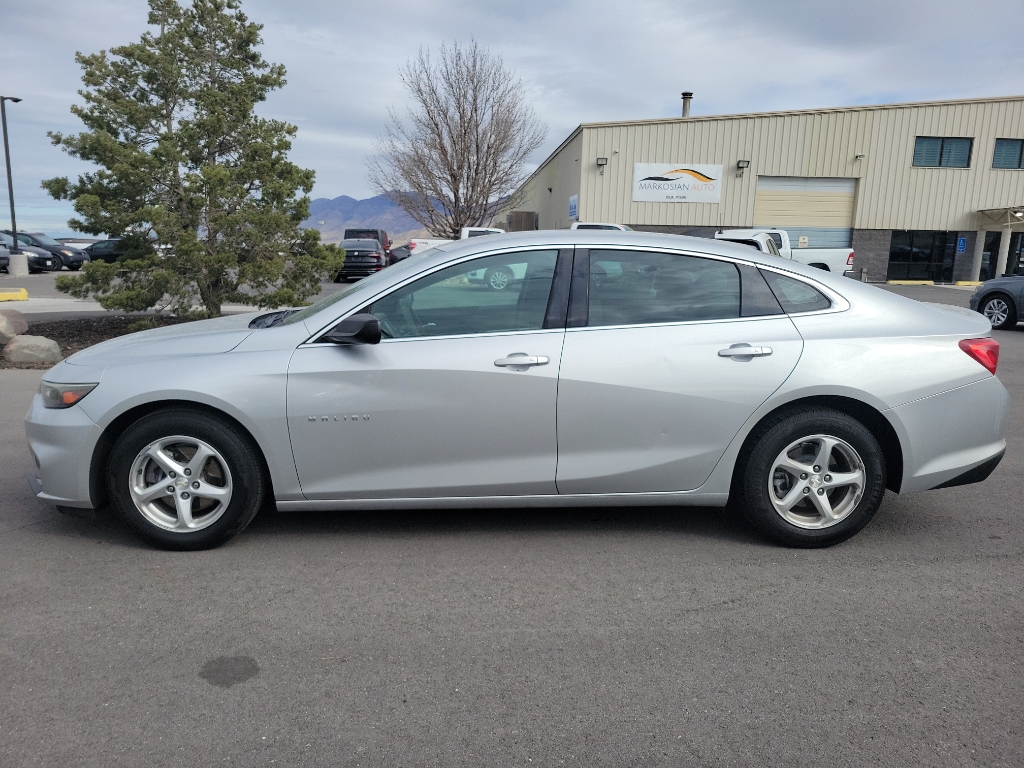 2018 Chevrolet Malibu LS Sedan 4D