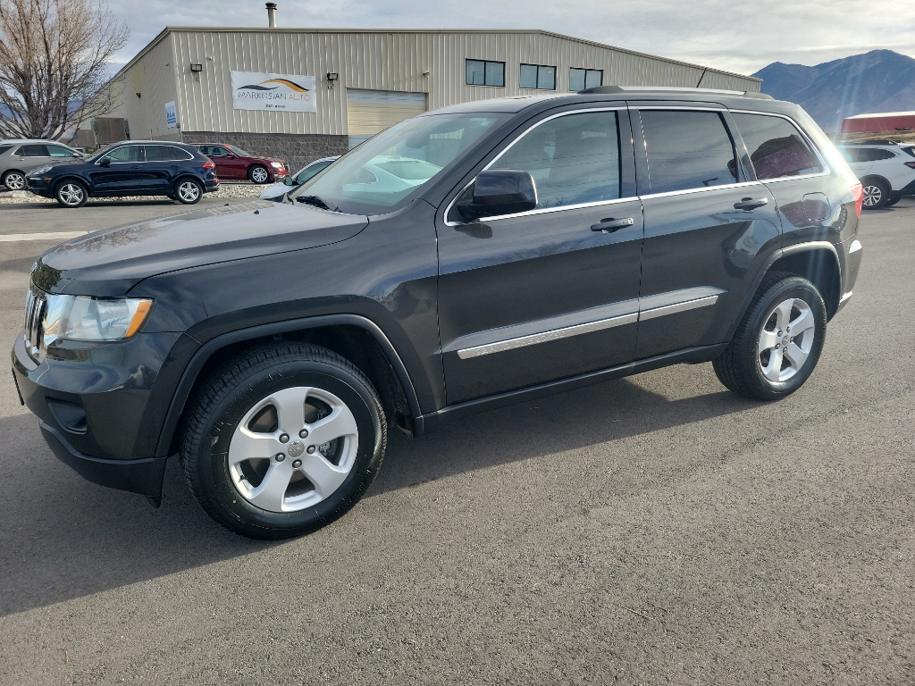 2011 Jeep Grand Cherokee Laredo Sport Utility 4D