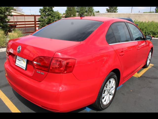 2013 Volkswagen Jetta Sedan 4D SE 2.5L I5 Auto