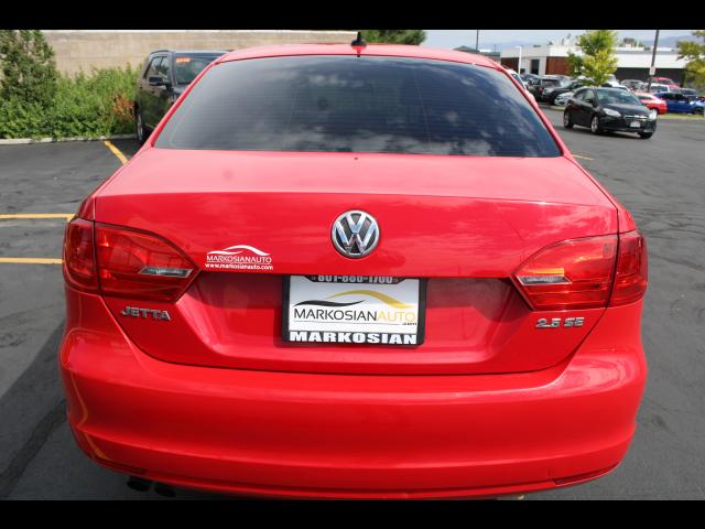2013 Volkswagen Jetta Sedan 4D SE 2.5L I5 Auto