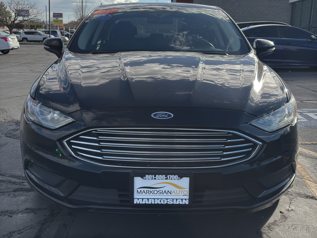 2017 Ford Fusion Sedan 4D SE 2.0L I4 Hybrid