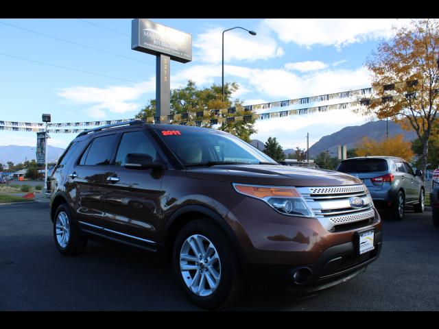 2011 Ford Explorer XLT's photo
