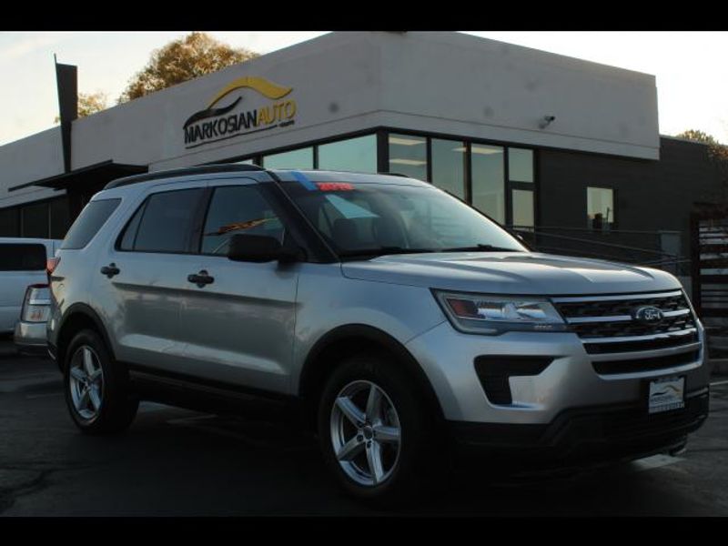 2019 Ford Explorer Base's photo