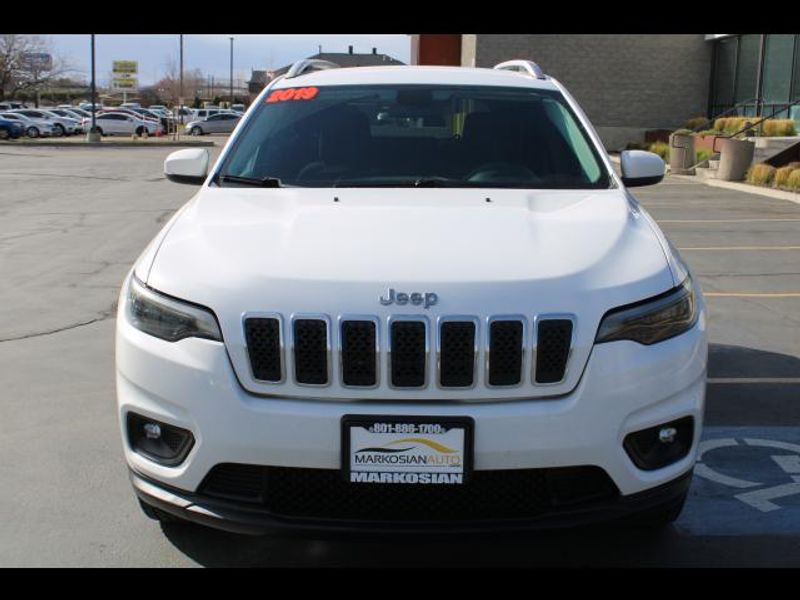 2019 Jeep Cherokee Utility 4D Latitude 4WD 3.2L V