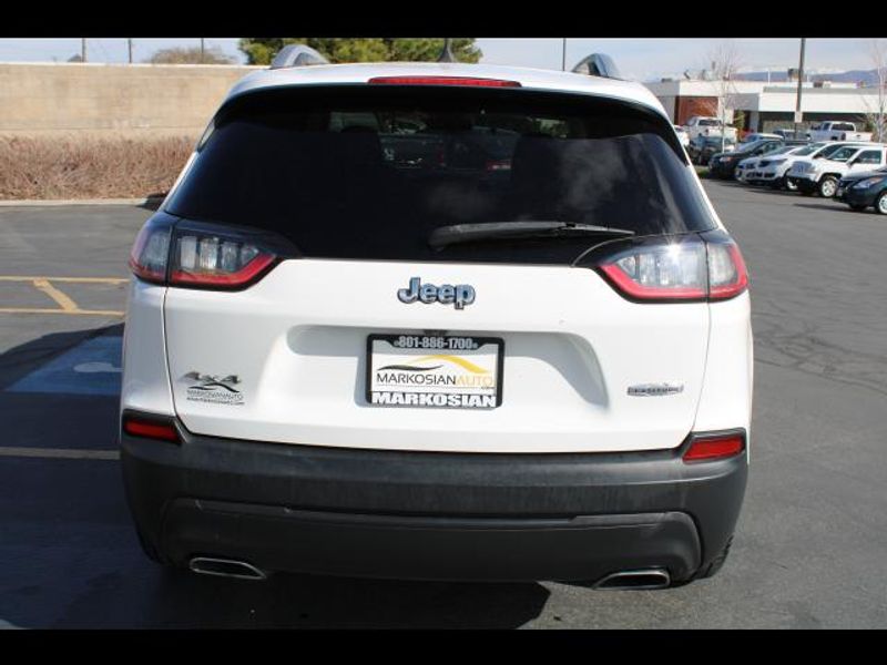 2019 Jeep Cherokee Utility 4D Latitude 4WD 3.2L V
