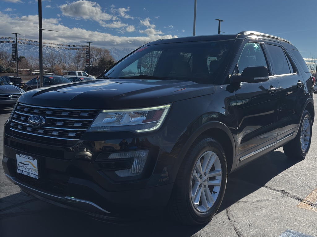 2017 Ford Explorer Utility 4D XLT 3.5L V6