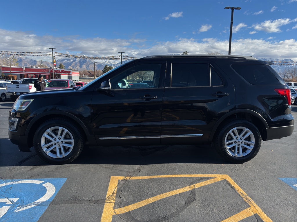 2017 Ford Explorer Utility 4D XLT 3.5L V6