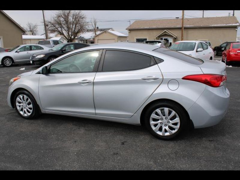 2013 HYUNDAI ELANTRA Limited Sedan 4D