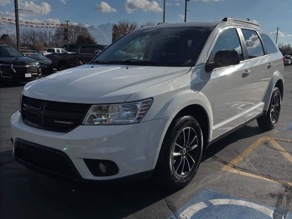 2019 Dodge Journey SE Sport Utility 4D