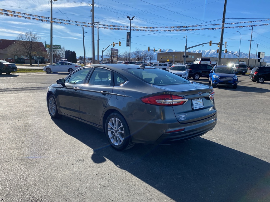 2020 Ford Fusion SE Hybrid Sedan 4D
