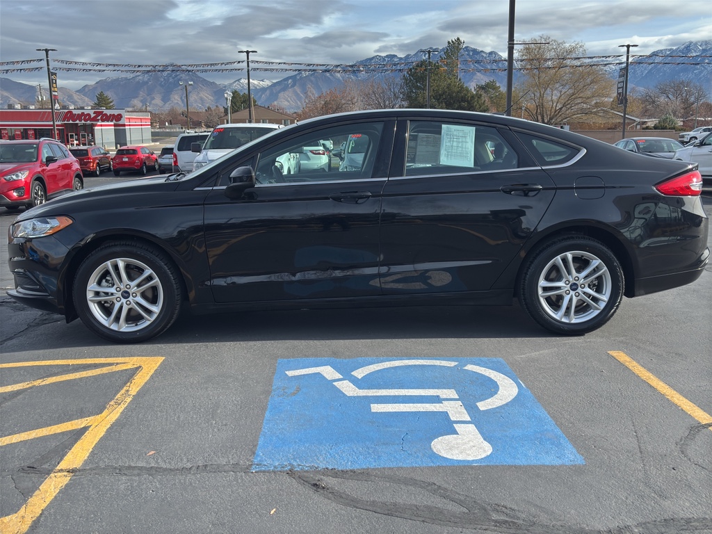 2018 Ford Fusion SE Sedan 4D