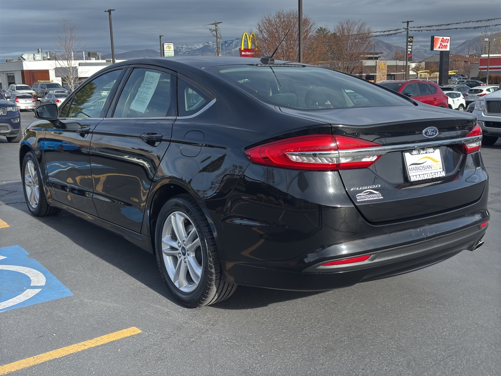 2018 Ford Fusion SE Sedan 4D