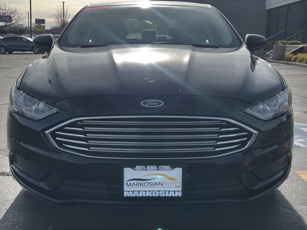 2018 Ford Fusion SE Sedan 4D