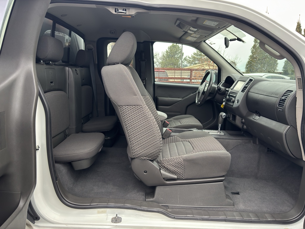 2019 Nissan Frontier SV - Photo 9