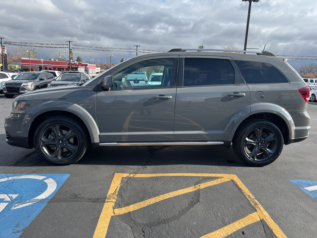 2019 Dodge Journey Crossroad Sport Utility 4D