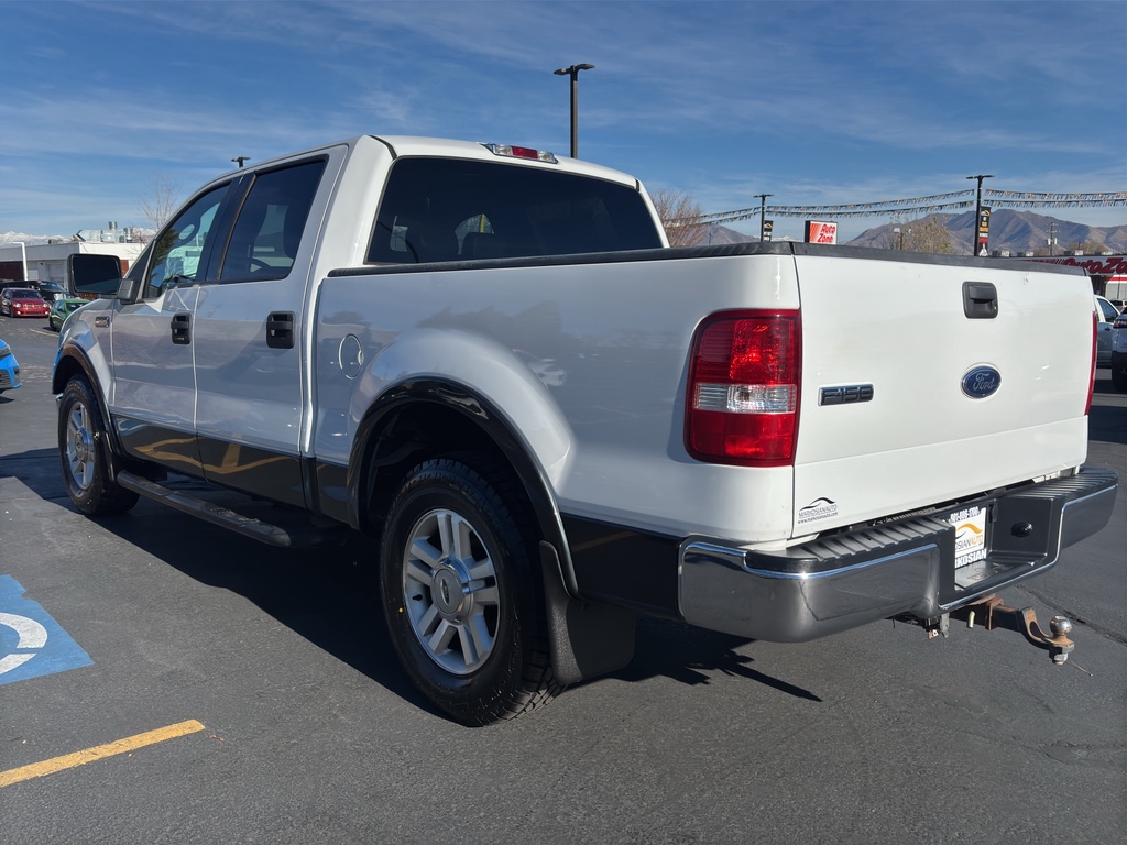 2004 Ford F150 SuperCrew Cab Lariat Pickup 4D 5 1/2 ft