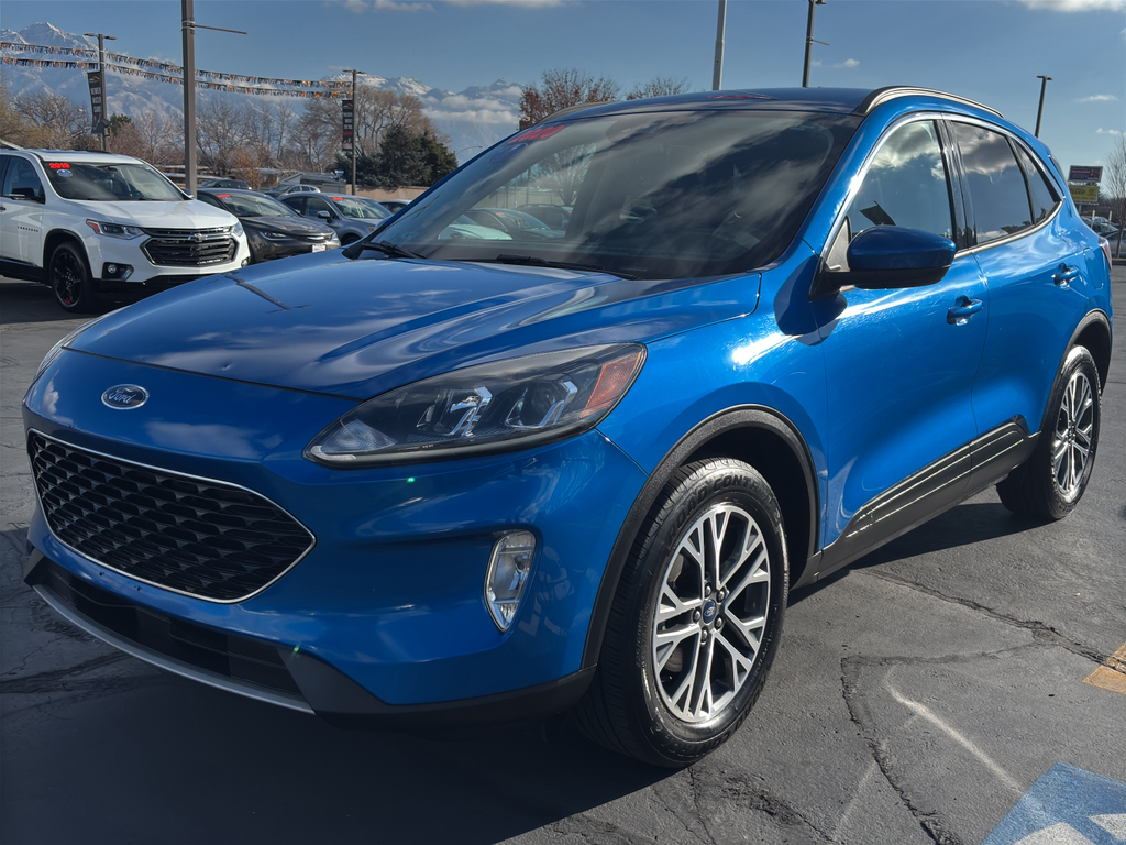 2020 Ford Escape SEL Sport Utility 4D