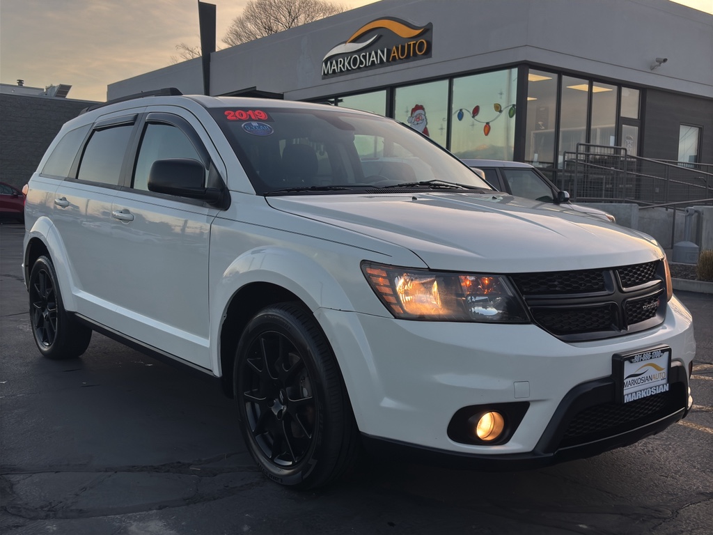 2019 Dodge Journey SE's photo