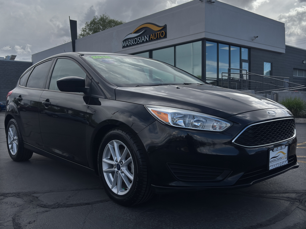 2018 Ford Focus Hatch SE's photo