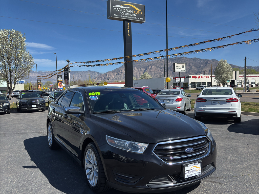 2019 Ford Taurus
