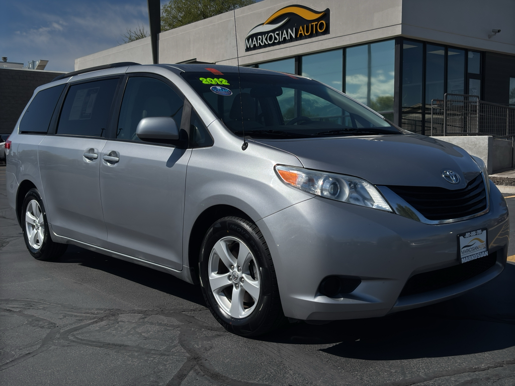 2012 Toyota Sienna LE V6 7-Passenger Access Seat's photo