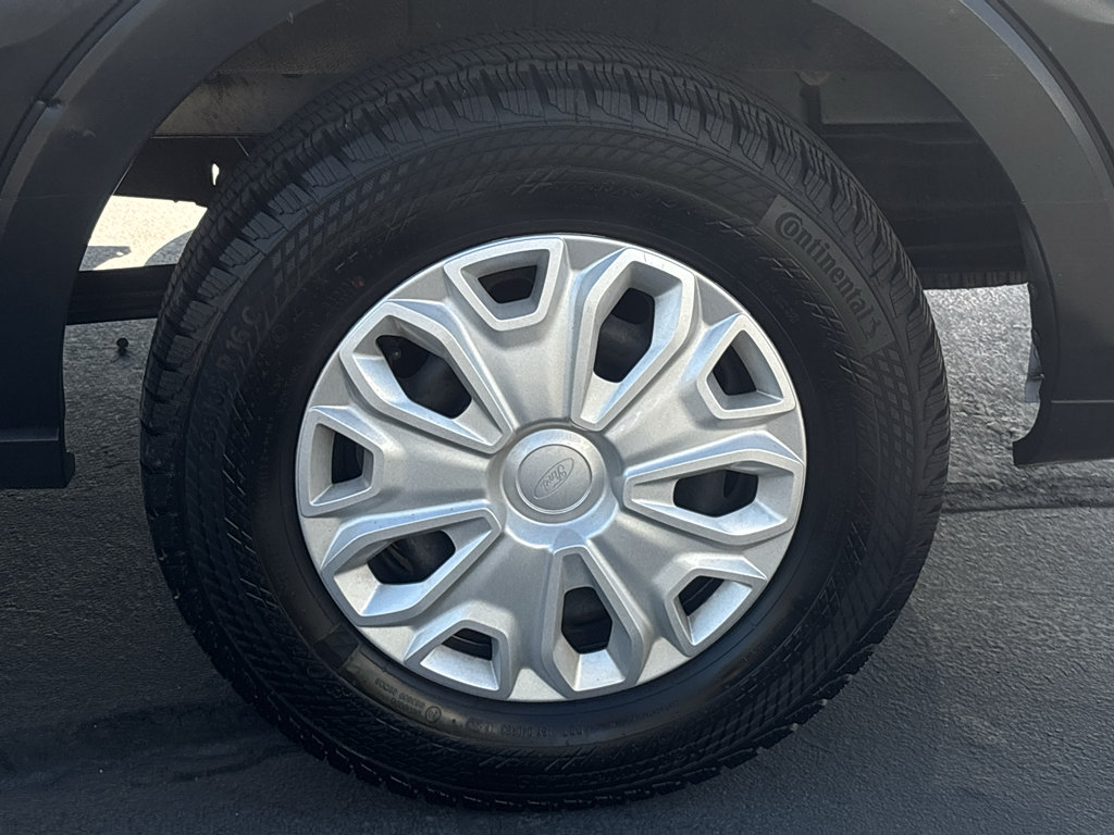 2021 Ford Transit Passenger Van XLT - Photo 23