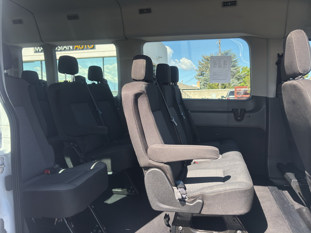 2021 Ford Transit Passenger Van XLT - Photo 10