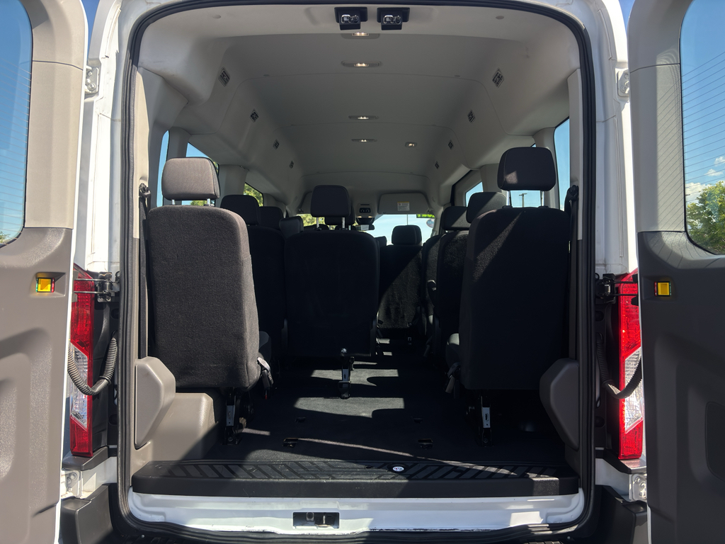 2021 Ford Transit Passenger Van XLT - Photo 13