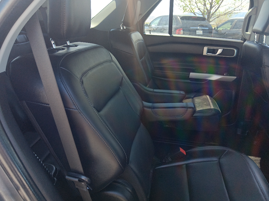 2022 Ford Explorer XLT - Photo 10