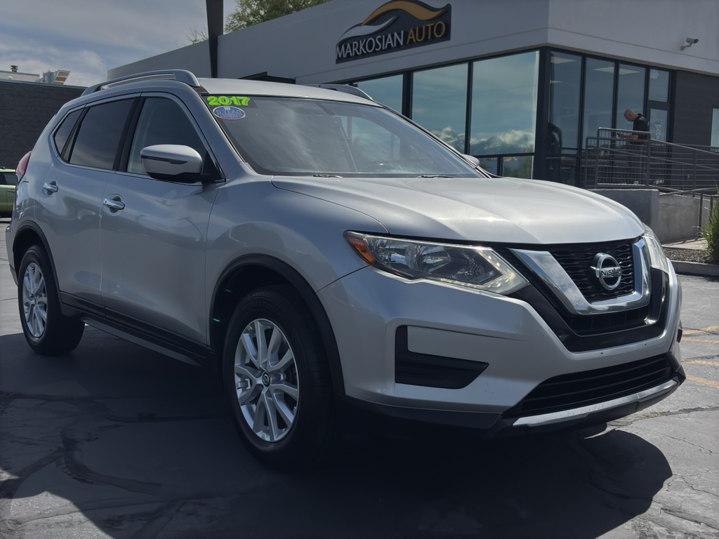 2017 Nissan Rogue SV AWD's photo