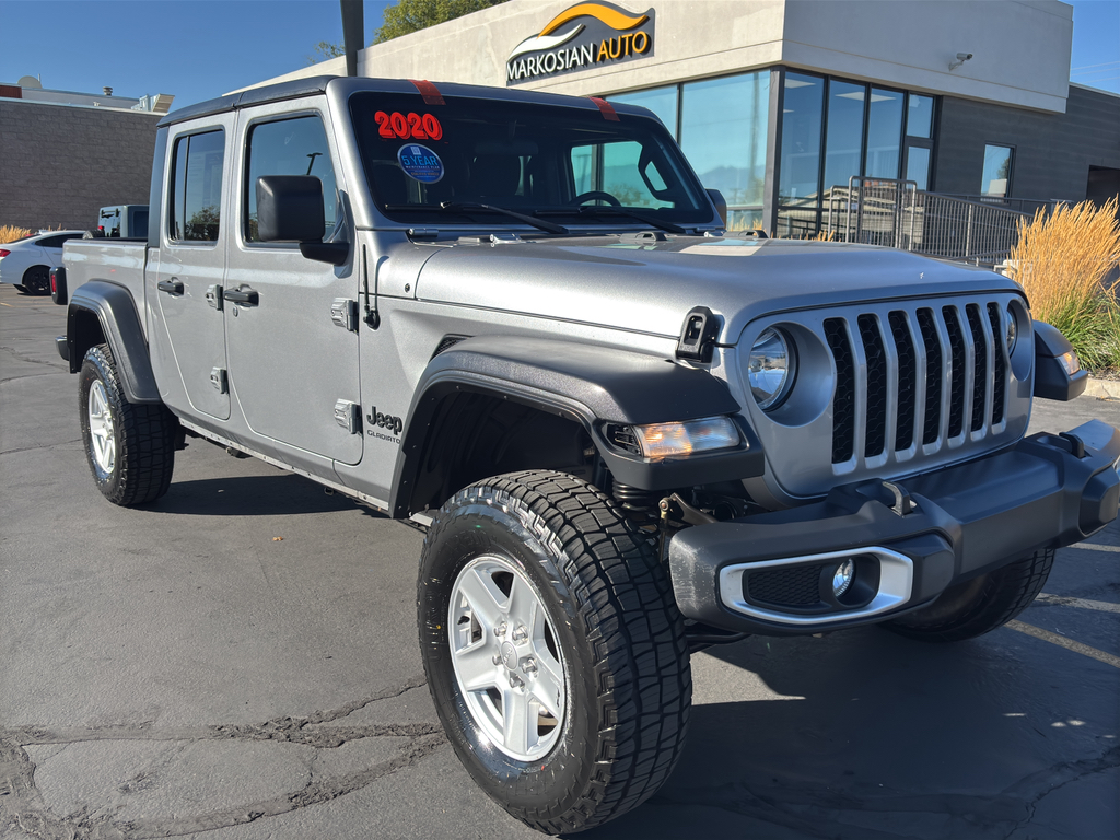 2020 Jeep Gladiator Sport S's photo