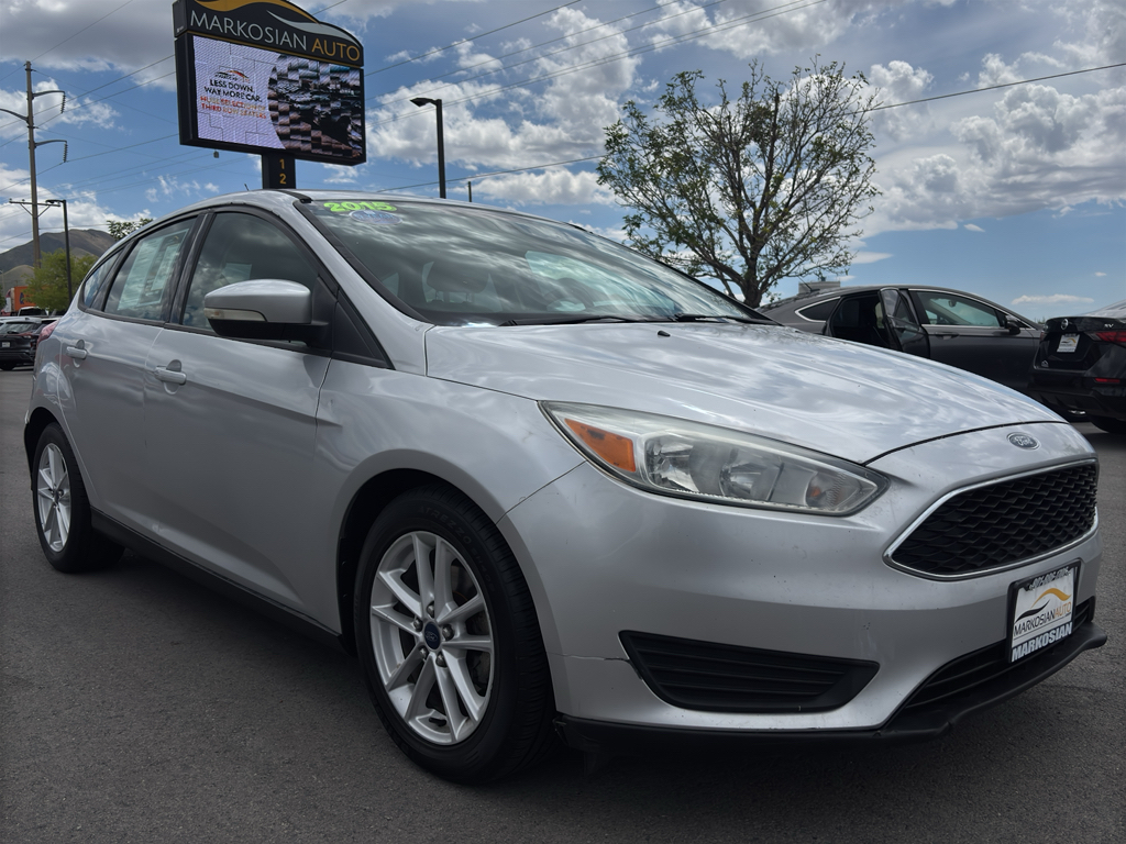 2015 Ford Focus 5 Door Hatch SE's photo