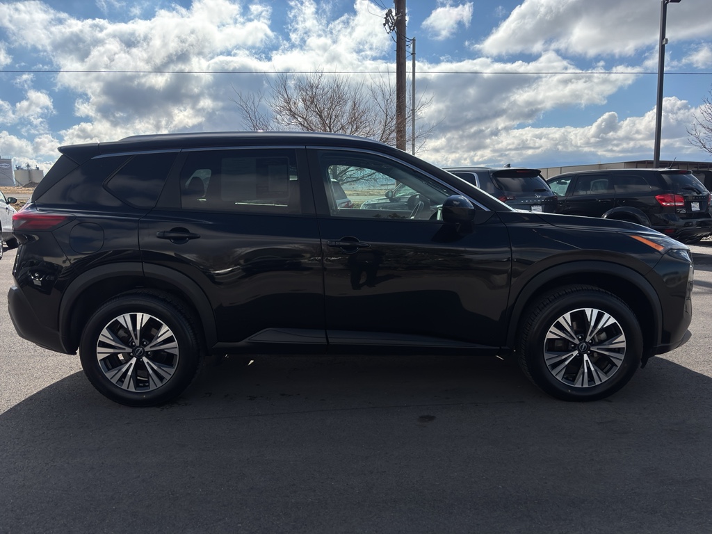 2023 Nissan Rogue SV - Photo 8