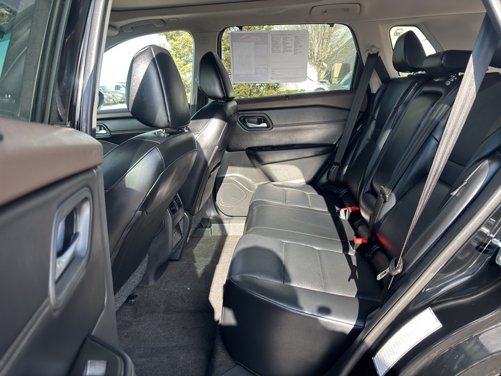 2023 Nissan Rogue SV - Photo 13
