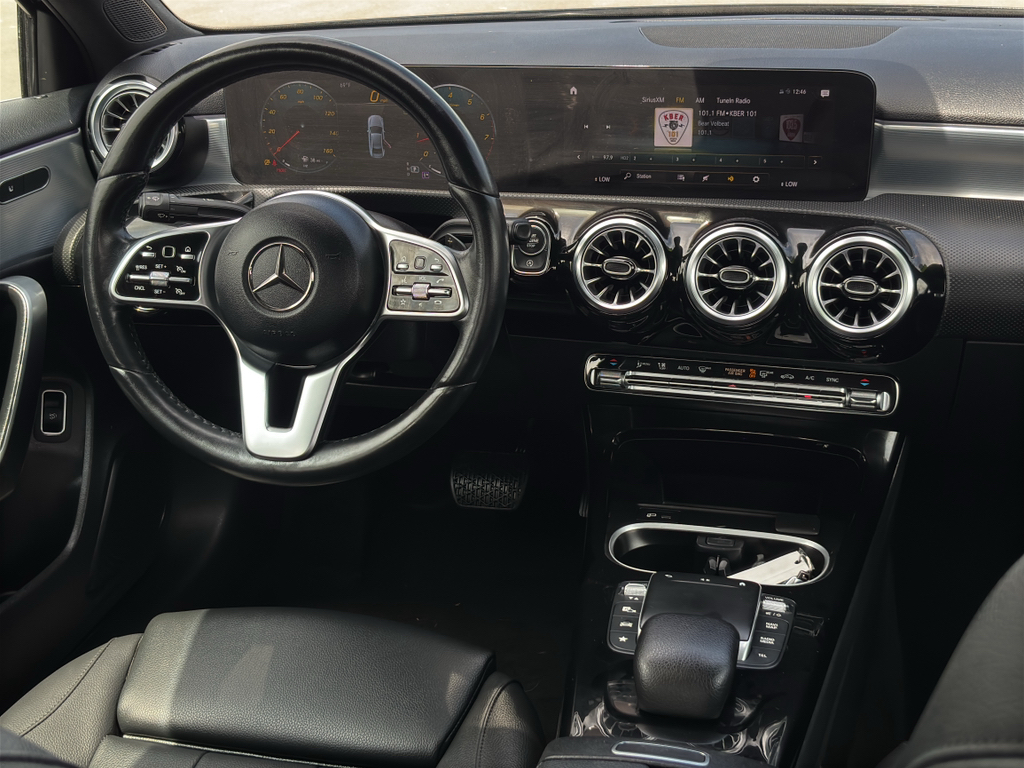 2022 Mercedes-Benz A-Class A220 - Photo 11