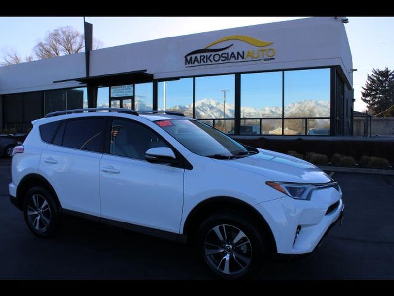 2017 Toyota RAV4 XLE AWD's photo