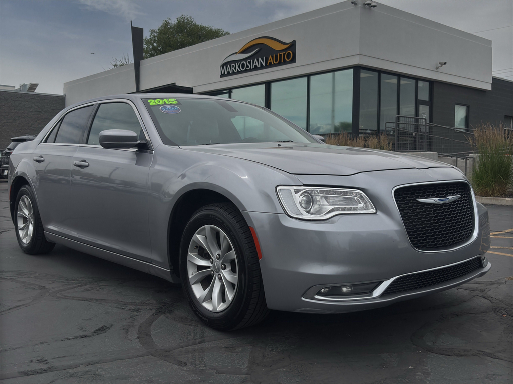 2015 Chrysler 300 Limited V6's photo