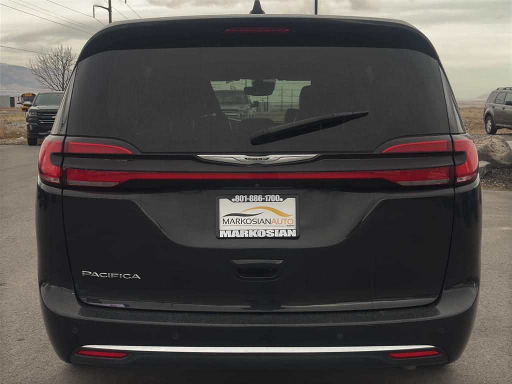 2023 Chrysler Pacifica Touring L - Photo 6