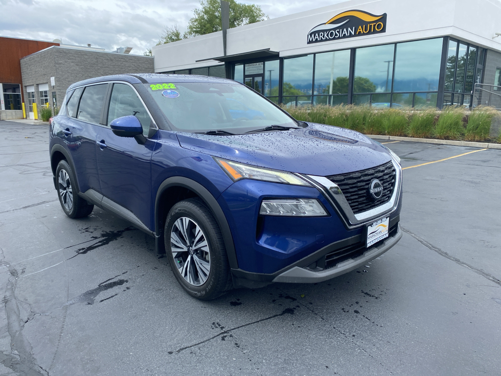 2022 Nissan Rogue SV FWD's photo
