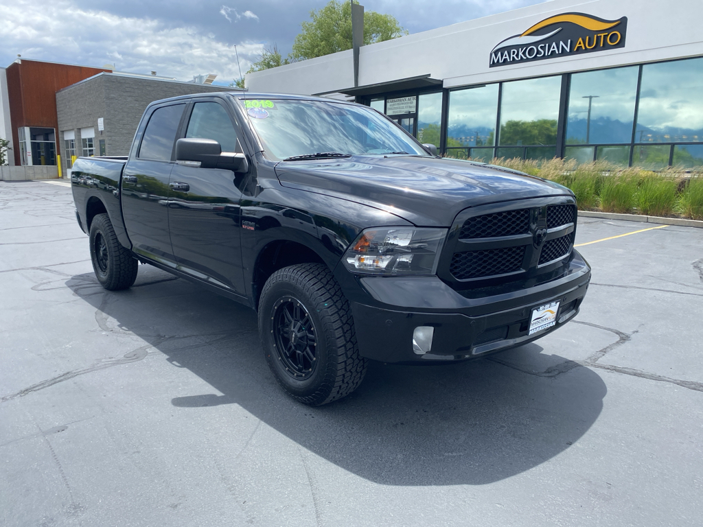 2019 RAM 1500 Classic Big Horn 4x4 Crew Cab 5'7's photo
