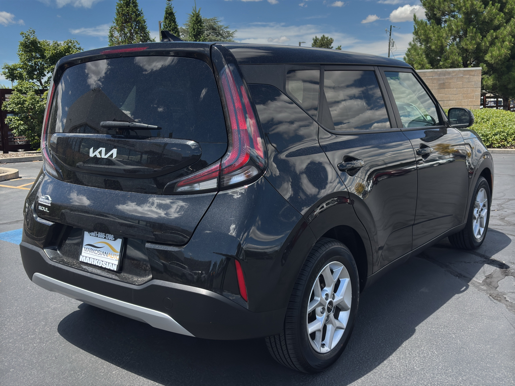 2024 Kia Soul LX - Photo 7