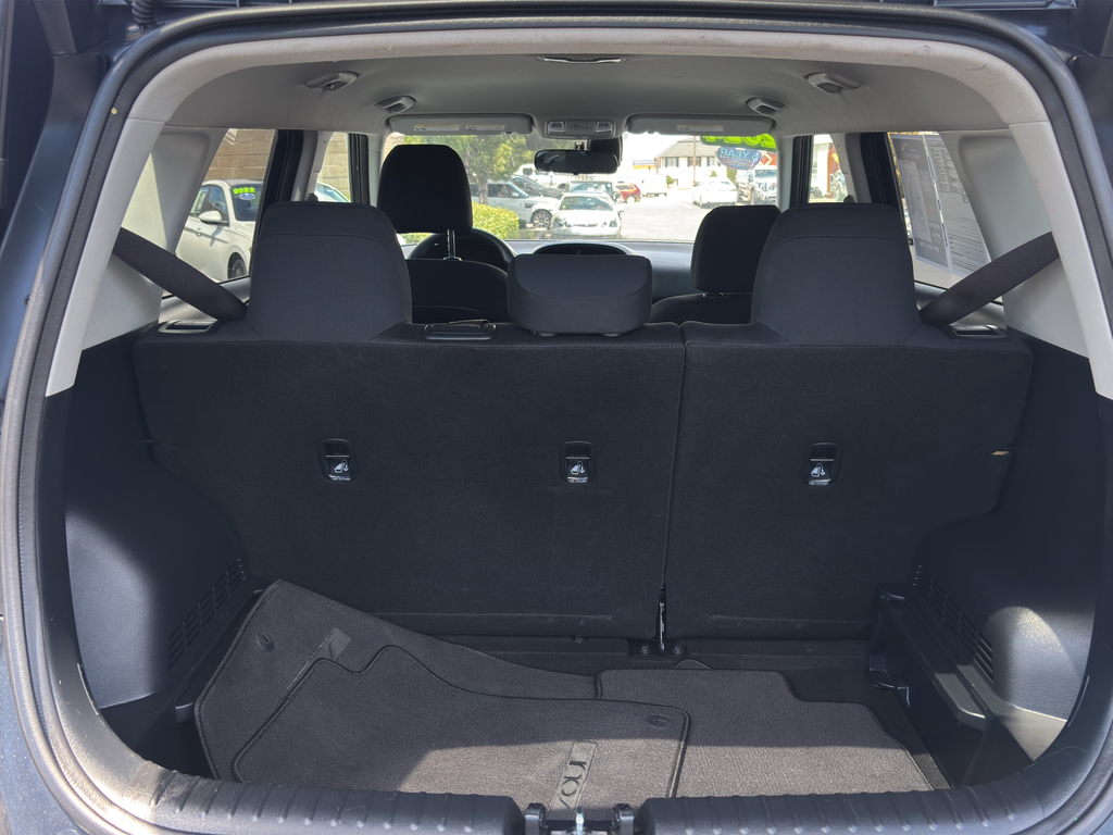 2024 Kia Soul LX - Photo 12