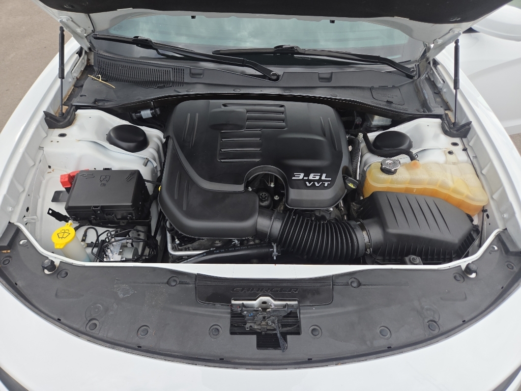 2021 Dodge Charger SXT - Photo 18