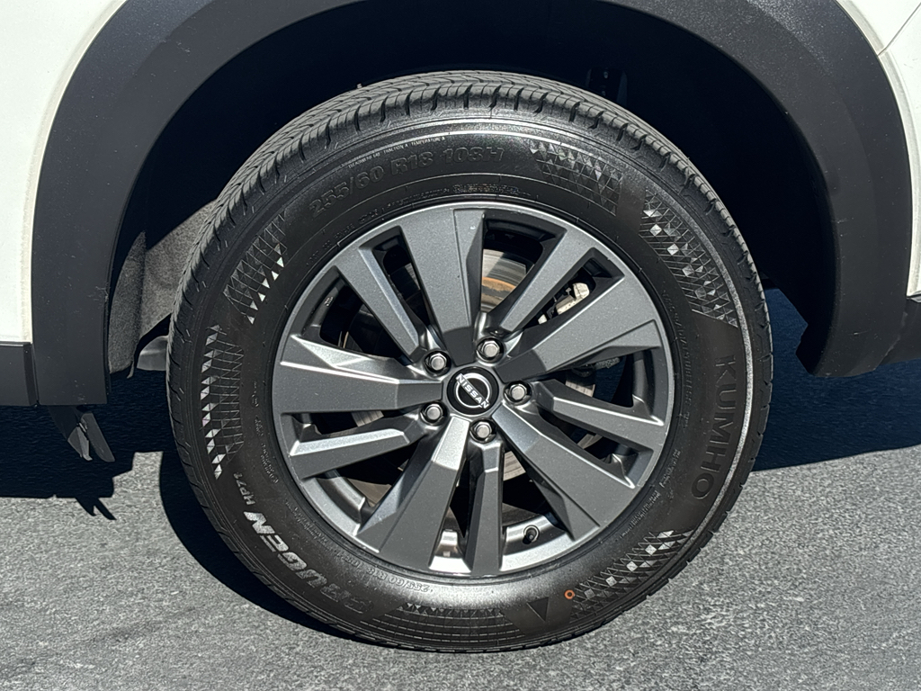 2024 Nissan Pathfinder SV - Photo 23